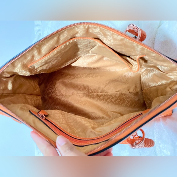 Folli Follie Handbag - adjustable strap included - Picture 3 of 14